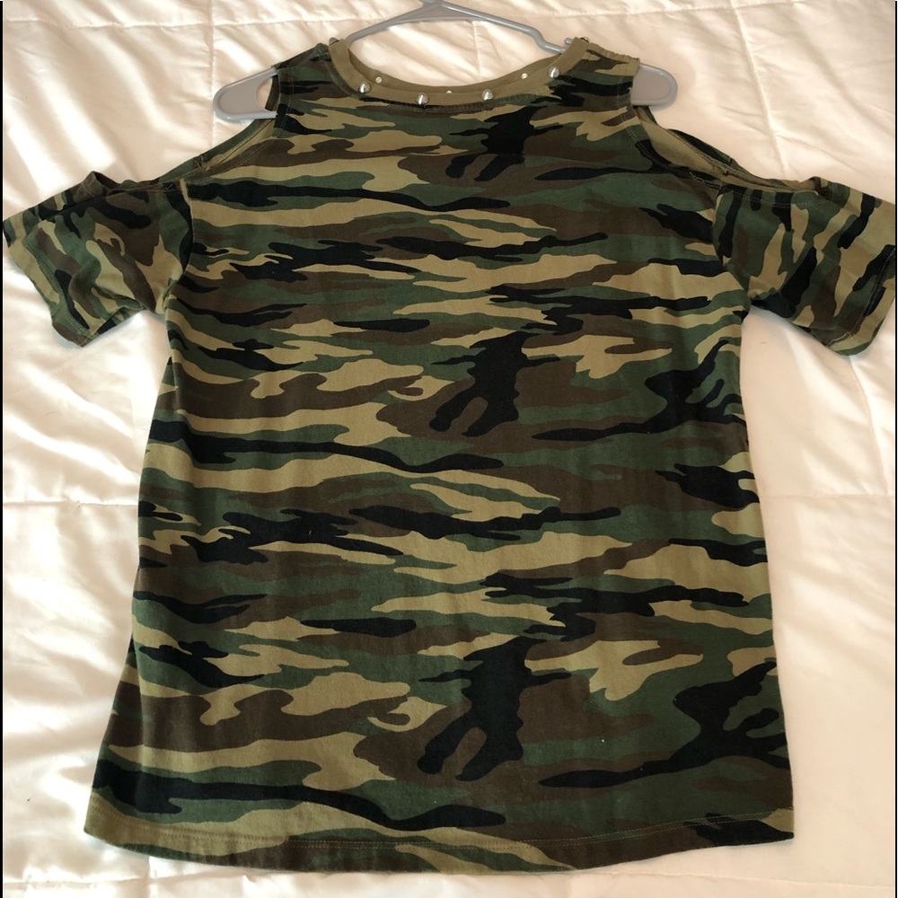 Forever 21 Camouflage Top